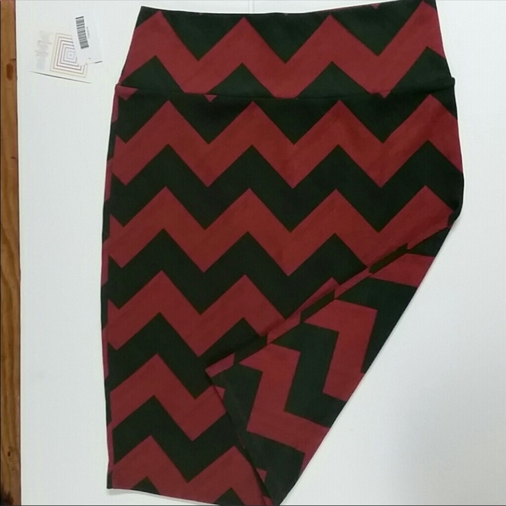 LulaRoe zigzag Cassie skirt NWT